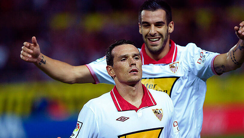 Am 30. September 2012 erzielte Piotr Trochowski sein erstes Tor für den FC Sevilla - beim 2:3 gegen den FC Barcelona. Am 30. September 2012 erzielte Piotr Trochowski sein erstes Tor für den FC Sevilla - beim 2:3 gegen den FC Barcelona.