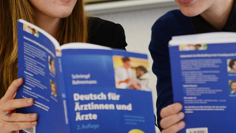 Ausländische Ärzte stellen eine Gefahr für ihre Patienten dar, meint zumindest die AfD.