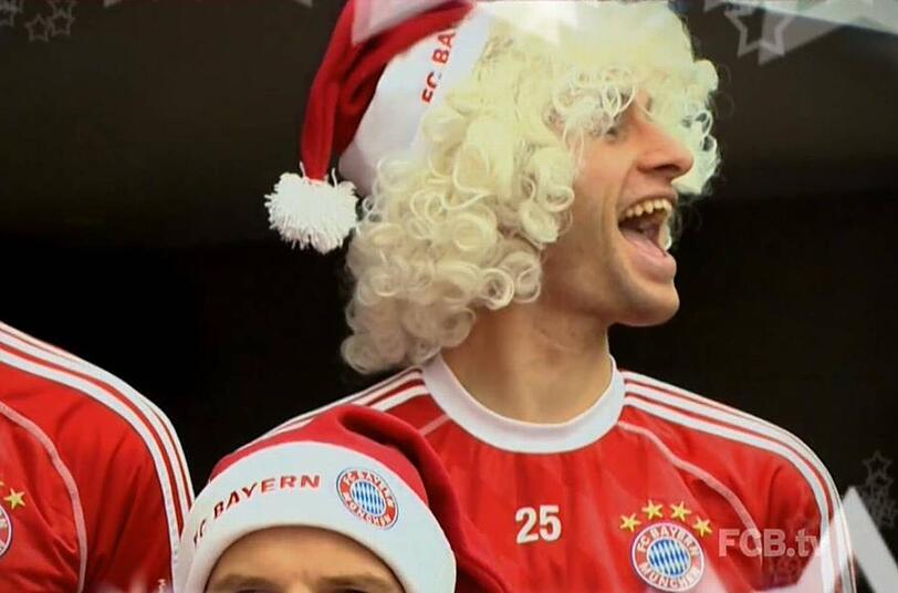 Der Oberquatschkopf bei der Gesangseinlage, wie immer: Thomas Müller.