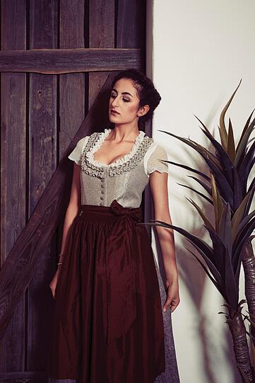 Narmin Al-Hamawandi (19, München)