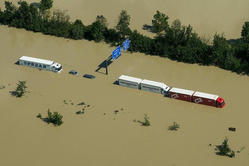 Aktuelle Fotos vom Hochwasser in Deggendorf: Fotos von der Flut.