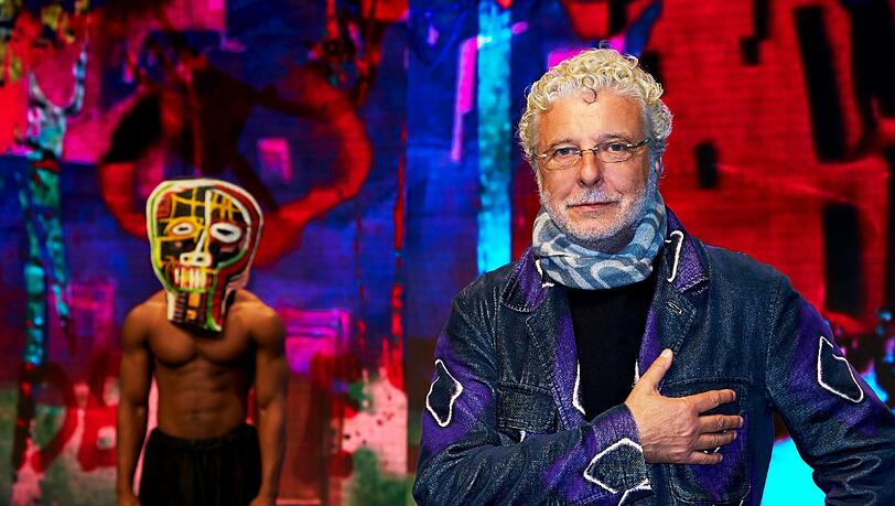 Seit Kurzem wieder mit seinen afrikanischen Akrobaten auf Tour: André Heller. Seit Kurzem wieder mit seinen afrikanischen Akrobaten auf Tour: André Heller.
