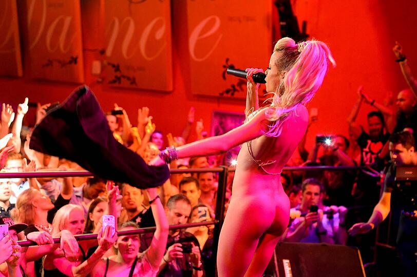 Mia Julia in der Nachtgalerie: Die Bilder zum Durchklicken.