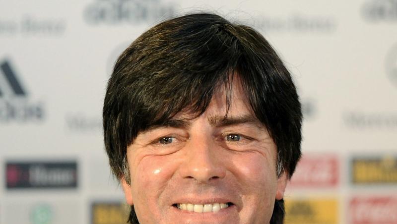 Feiert seinen Ehrentag im kleinen Kreis mit seiner Ehefrau Daniela und einigen guten Freunden in seiner Heimatstadt Freiburg: Bundestrainer Joachim Löw. Feiert seinen Ehrentag im kleinen Kreis mit seiner Ehefrau Daniela und einigen guten Freunden in seiner Heimatstadt Freiburg: Bundestrainer Joachim Löw.