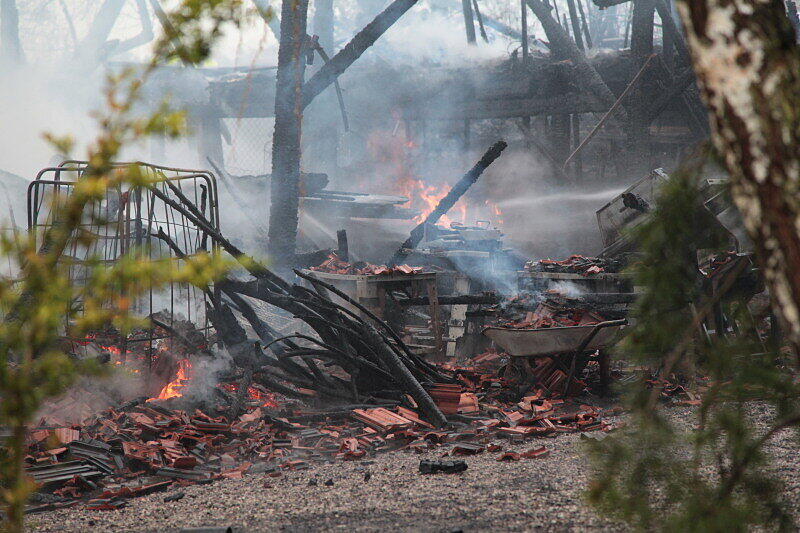 Ebersberg: Großbrand: Bauernhof geht in Flammen auf - Bayern - Abendzeitung München