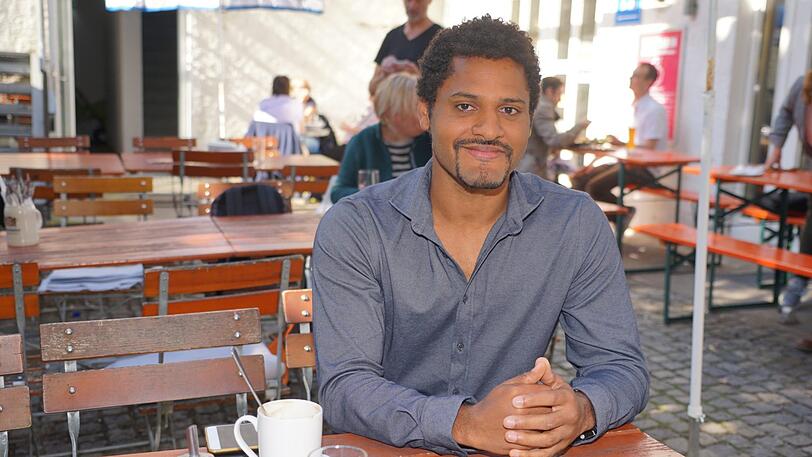 Benjamin Adjei holte sich das Direktmandat in München-Moosach.