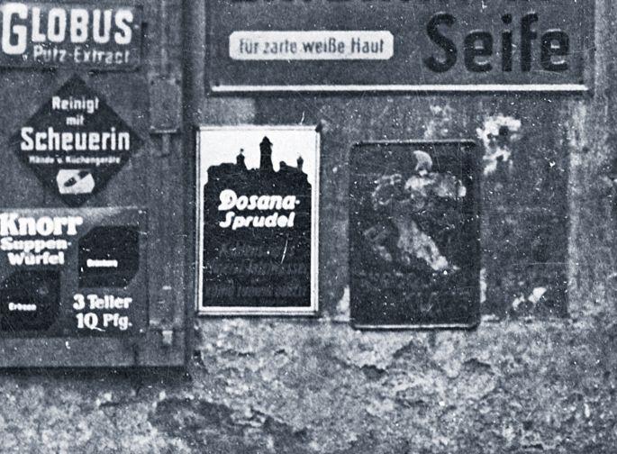 Dosana-Sprudel: In 334 Metern Tiefe ist die Bavaria-Quelle in Fürth erschlossen worden - als Dosana-Sprudel kommt das Wasser in den Handel. Die Marke ist untergegangen. Unter Sammlern begehrt sind aber nach wie vor die alten Reklametafeln. Die vom Foto würde tausende Euro bringen.