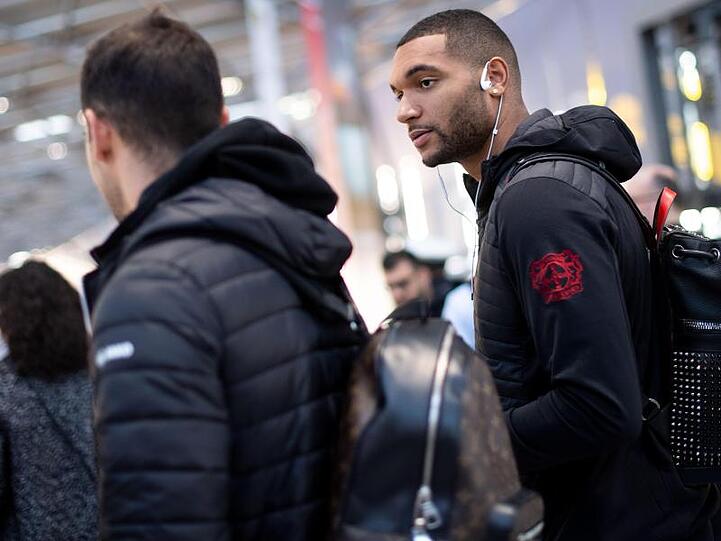 Abreise von Bayer 04 Leverkusen zum Spiel in der Europa League gegen den FC Krasnodar.