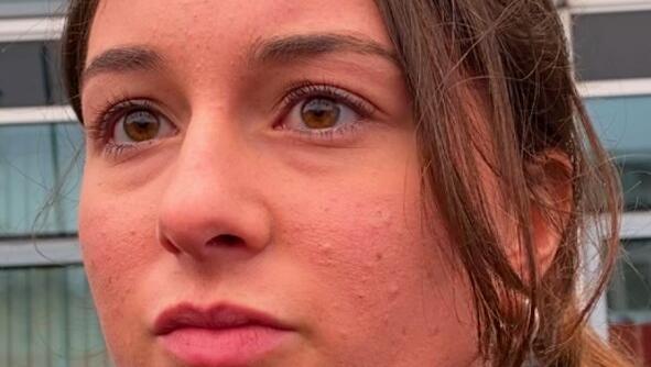 "Es sah aus, wie eine geplante Sache." Die Münchner Werkstudentin Alexa Gräf (20) sah aus dem Büro im zweiten Stock das Auto in die Menschenmenge rasen. "Es sah aus, wie eine geplante Sache." Die Münchner Werkstudentin Alexa Gräf (20) sah aus dem Büro im zweiten Stock das Auto in die Menschenmenge rasen.