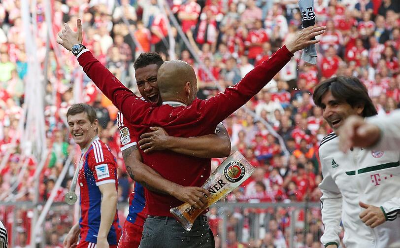 So sehen Sieger aus! Die Bayern gewinnen den 24. Meistertitel