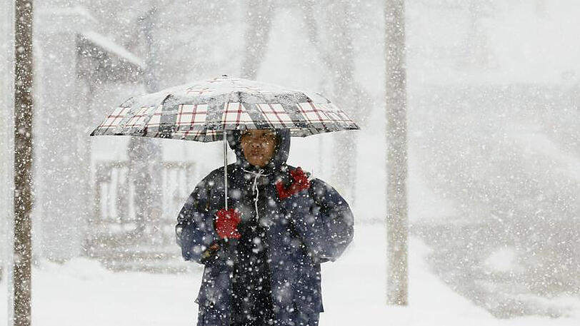 "Obwohl es Mitte März ist, fühlt es sich in weiten Teilen des Landes weiter wie Winter an", schreiben die Meteorologen in einer Warnung.