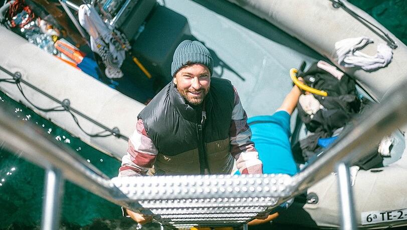 Marteria ist in einem neuen Werbespot von Fisherman's Friend zu sehen.