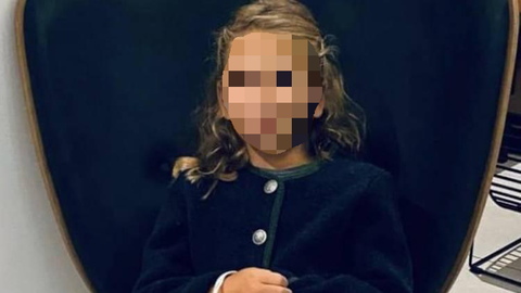 Das 7-jährige Mädchen aus Neapel wurde in einem Hotel-Innenhof von einer Steinstatue erschlagen.