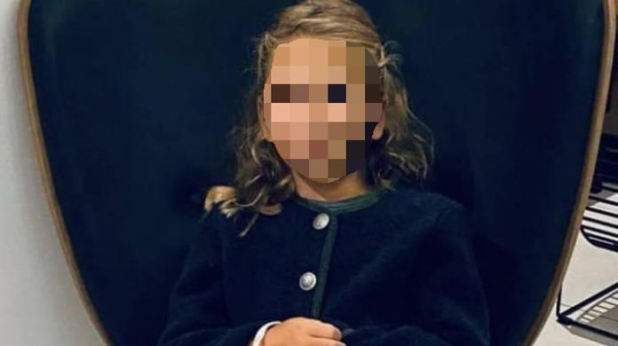 Das 7-jährige Mädchen aus Neapel wurde in einem Hotel-Innenhof von einer Steinstatue erschlagen.