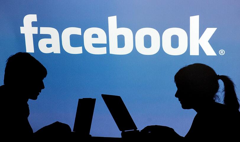 18 Millionen Deutsche sind bei Facebook. 900 000 Konten führen allein die Münchner - darunter sind viele Kinder und Jugendliche. Soziale Netzwerke sind für sie längst eine Selbstverständlichkeit.