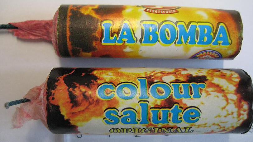 &bdquo;La Bomba&ldquo; und &bdquo;Colour Salute&ldquo; heißen zwei der besonders gefährlichen Böller aus dem Ausland. Sie enthalten in Deutschland nicht zugelassene Sprengstoffe. (Symbolbild)