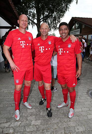 Bayern-Legenden (v. l.): Carsten Jancker, Hans Pflügler und Giovane Elber sind immer noch topfit.
