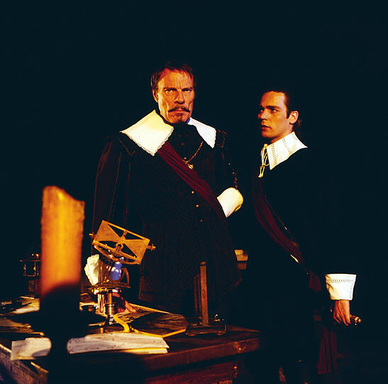 Jacques Breuer mit Thomas Holtzmann in Franz Peter Wirths Fernsehfilm "Wallenstein" (1987).
