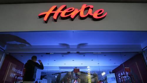 Ganz dunkle Zukunft: Hertie dürfte bald von der Bildfläche verschwinden. Ganz dunkle Zukunft: Hertie dürfte bald von der Bildfläche verschwinden.
