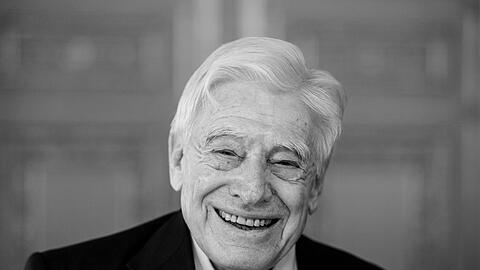 Schwarz-Schilling wendete sich nach dem Ministeramt neuen Themen zu. (Archivbild)