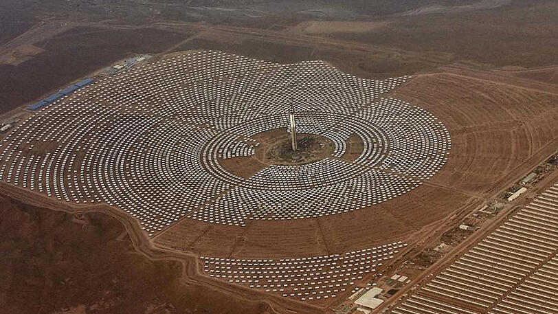 Das Solarkraftwerk Noor 3 in der Nähe von Ouarzazate (Marokko).