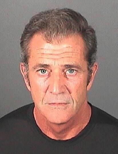 Mel Gibson stellte sich 2011 selbst der Polizei, nachdem Vorwürfe über häusliche Gewalt laut wurden.