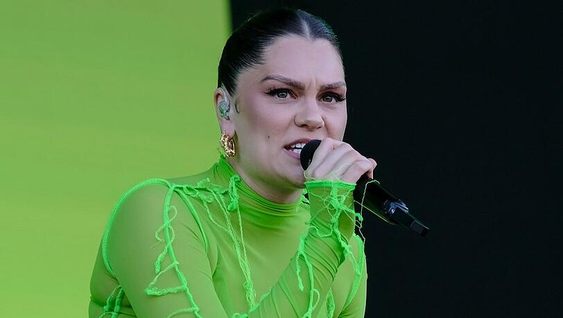 Jessie J muss erneut operiert werden.