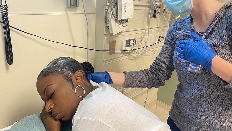 TikTok-Bekanntheit Tessica Brown musste in die Klinik.