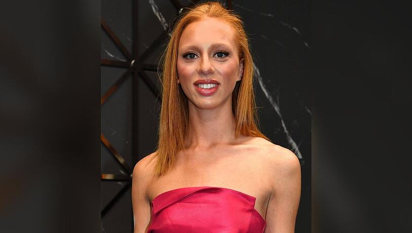 Bislang war Anna Ermakova vor allem als "Tochter von Boris Becker" bekannt. Mit ihrer Leistung in der RTL-Tanzshow hat sie viele Menschen überrascht. Bislang war Anna Ermakova vor allem als "Tochter von Boris Becker" bekannt. Mit ihrer Leistung in der RTL-Tanzshow hat sie viele Menschen überrascht.