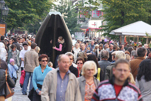 Einkaufen am Sonntag: Zum Ostermarkt am 29. März und zum Altstadtfest am 27. September haben die Läden in der Nürnberger City geöffnet.