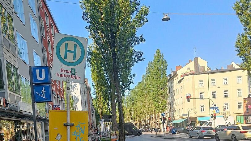 Welche Linie hier fährt oder ob der Stopp nur zum Aussteigen ist, darüber rätseln an der Lindwurmstraße am Bahnhof Goetheplatz oft Passanten. Welche Linie hier fährt oder ob der Stopp nur zum Aussteigen ist, darüber rätseln an der Lindwurmstraße am Bahnhof Goetheplatz oft Passanten.