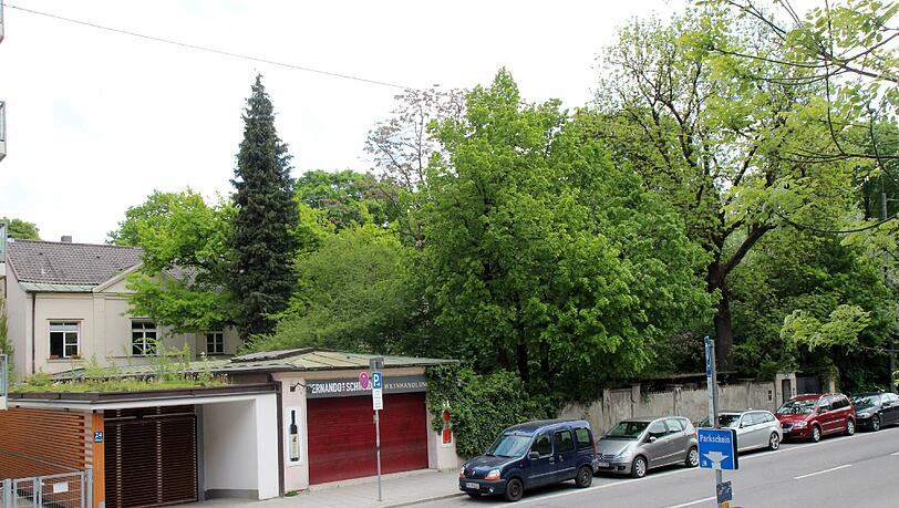 Die Paul-Heyse-Villa liegt in der Luisenstraße. Die Paul-Heyse-Villa liegt in der Luisenstraße.