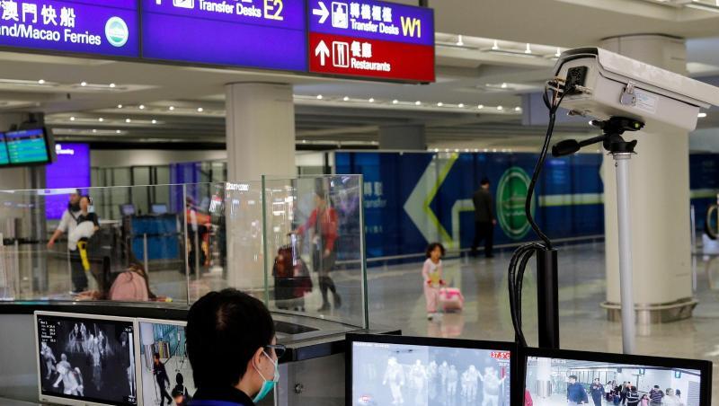 Fieberkontrollen am Flughafen von Hongkong. Fieberkontrollen am Flughafen von Hongkong.