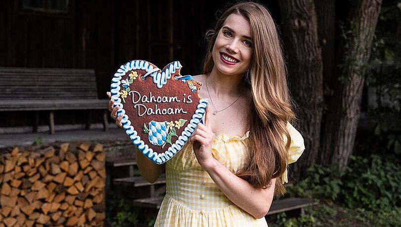 Anna Strigl ist als Influencerin und aus dem Reality-TV bekannt. Nun übernimmt sie bei "Dahoam is Dahoam" eine Gastrolle.