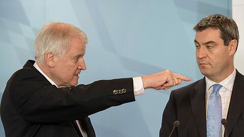 Mittlerweile unverhohlen auf Konfrontationskurs: Seehofer und Söder