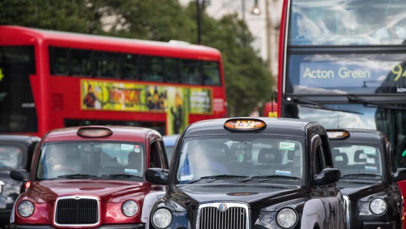 Die neue Umweltmaut für die Londoner Innenstadt gilt für alle Autos, die nicht den von der Behörde definierten Standards entsprechen: Die neue Umweltmaut für die Londoner Innenstadt gilt für alle Autos, die nicht den von der Behörde definierten Standards entsprechen: