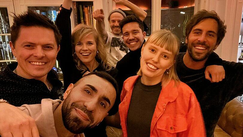 Sie sind 2020 bei "Sing meinen Song" am Start (v.l.n.r.): Michael Patrick Kelly, MoTrip, Ilse DeLange, Jan Plewka, Nico Santos, LEA und Max Giesinger Sie sind 2020 bei "Sing meinen Song" am Start (v.l.n.r.): Michael Patrick Kelly, MoTrip, Ilse DeLange, Jan Plewka, Nico Santos, LEA und Max Giesinger