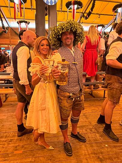 Wiesn-Gaudi: Martina und Florian von Nauckhoff Wiesn-Gaudi: Martina und Florian von Nauckhoff