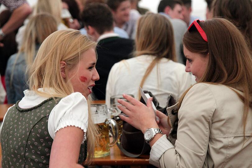 Selten ist eine Veranstaltung in Harlaching so umstritten gewesen wie das Burschenfest. Die AZ hat sich selber ein Bild gemacht.