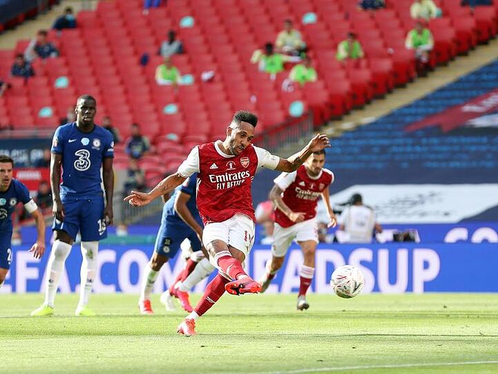 Pierre-Emerick Aubameyang (M) hatte den FC Arsenal zum FA-Cup-Sieg geschossen.