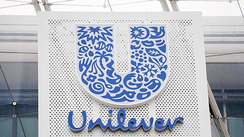 Bis zum Jahresende will der Konsumgüterriese Unilever keine US-Werbung mehr bei Facebook und seiner Tochter Instagram schalten.
