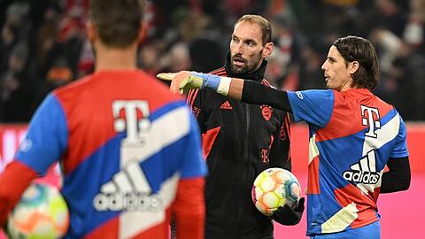 Er weiß, wie's bei Bayern läuft: Tom Starke (l.) und Yann Sommer.