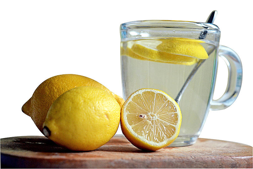 Frischer Ingwer eignet er sich hervorragend als Tee. Frischer Ingwer eignet er sich hervorragend als Tee.