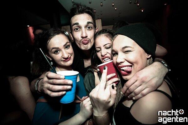 Hier sind die Regeln klar: "No Booty No Party" in der noho teabar am Freitag (12. April). Alle Bilder von dieser Party gibt's auf www.nachtagenten.de