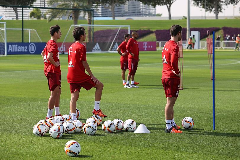 Die Bayern in der Wüste: Sehen Sie hier die besten Bilder des Trainingslagers in Doha.