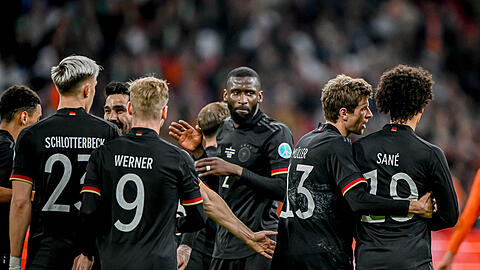 "Die Intensität der Mannschaft war enorm hoch, wir haben uns sehr gut verkauft", sagt Bundestrainer Hansi Flick über das DFB-Team nach dem 1:1 beim Testspiel in der Niederlande.