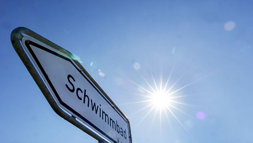 Die nächsten Tage bringen passende Temperaturen für den Gang ins Schwimmbad. (Symbolbild) Die nächsten Tage bringen passende Temperaturen für den Gang ins Schwimmbad. (Symbolbild)