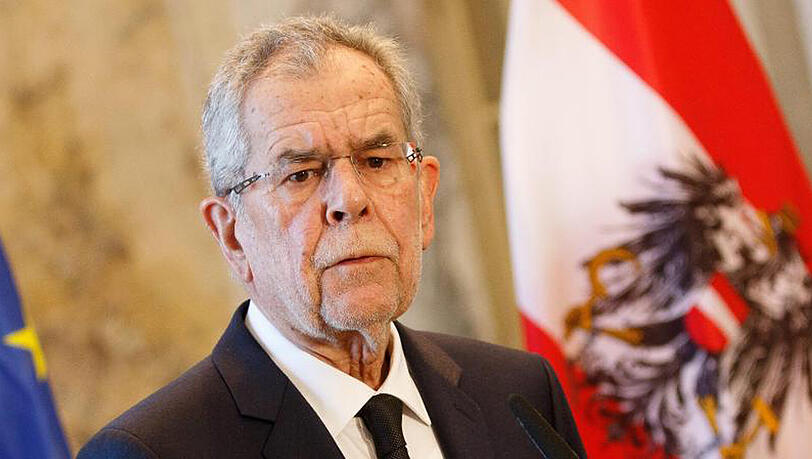 Mit Alexander Van der Bellen übernimmt erstmals ein Vertreter der Opposition das höchste Staatsamt in Österreich. Mit Alexander Van der Bellen übernimmt erstmals ein Vertreter der Opposition das höchste Staatsamt in Österreich.