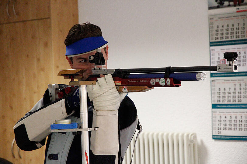 Im Schützenverein in Englschalking können die Disziplinen. Luftgewehr, Luftpistole oder Biathlon-Schießen ausprobiert werden.