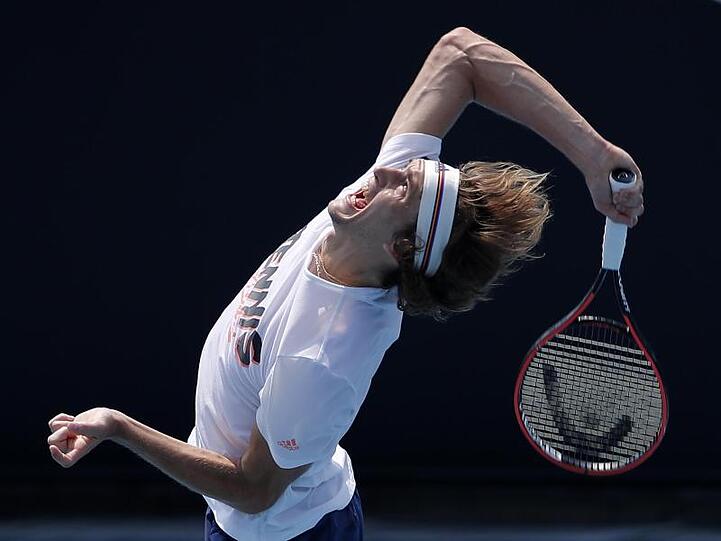 Im Training hat Alexander Zverev keine Probleme mit dem Aufschlag.